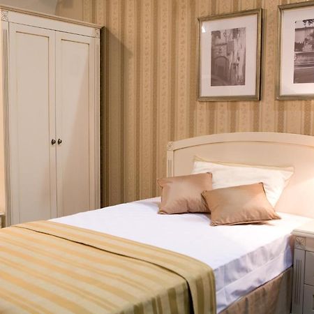 Hotel Kasyno 亚罗钦 客房 照片