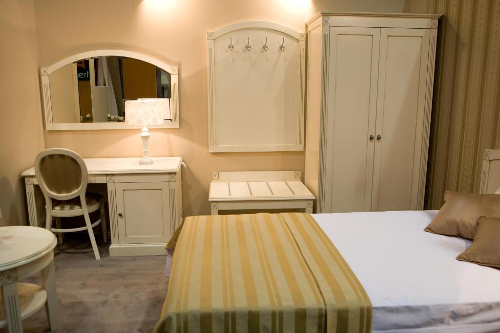 Hotel Kasyno 亚罗钦 客房 照片